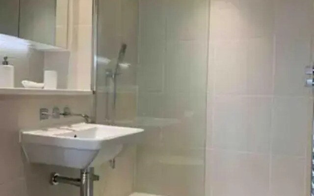 Grand Serviced Apartments*****