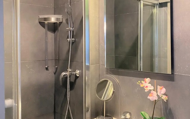 827 - Champ de Mars - Appartement parisien