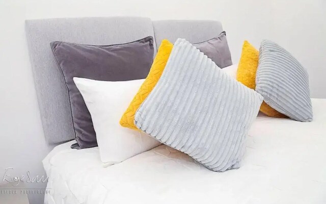 Inviting 3-bed Apartment in Bromley