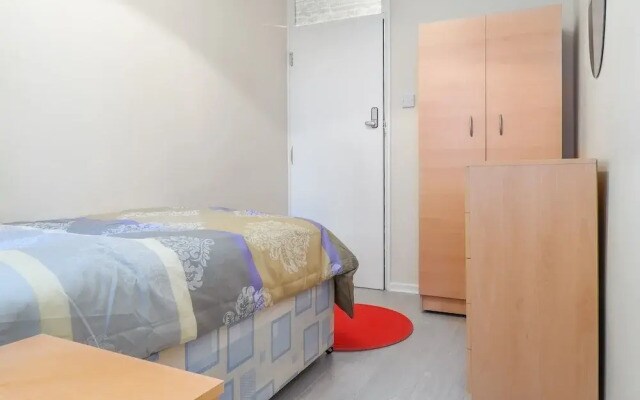 OLD Church Road - Deluxe Single Guest Room 2