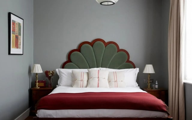Artist Residence London