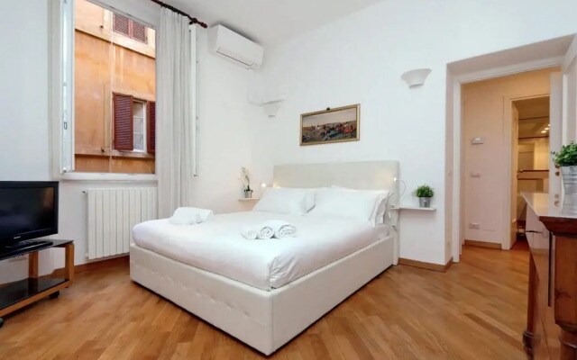 RM-H501-BANU21A2 - Navona Charme