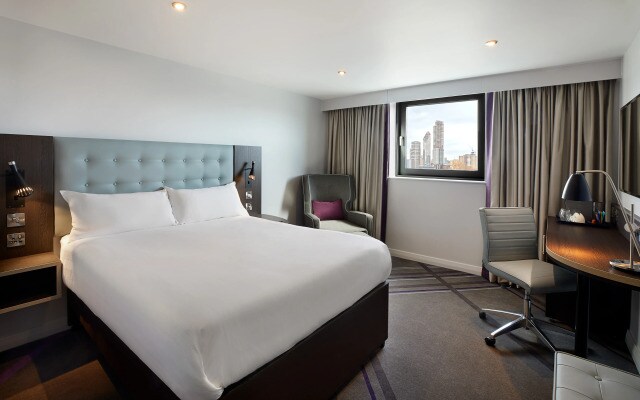 Premier Inn Staines Upon Thames