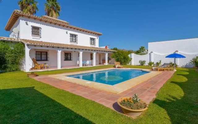 Cortijo Alejandro Malaga - Campanillas by Ruralidays