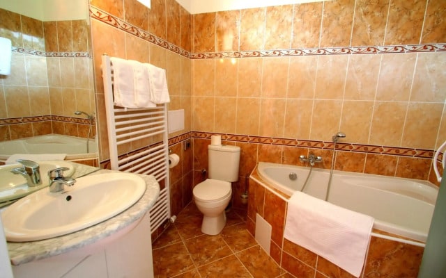 Aparthotel Susa