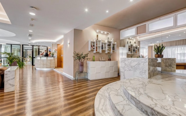 Отель Best Western Hotel Piccadilly