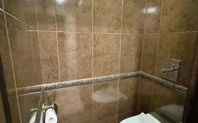 Tolstoy Apart (Толстой Апарт) на улице Демонстрации 38