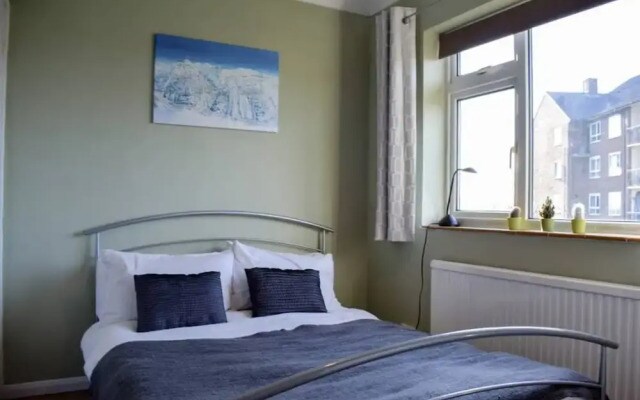 3 Bedroom Home Next to Greenwich Park