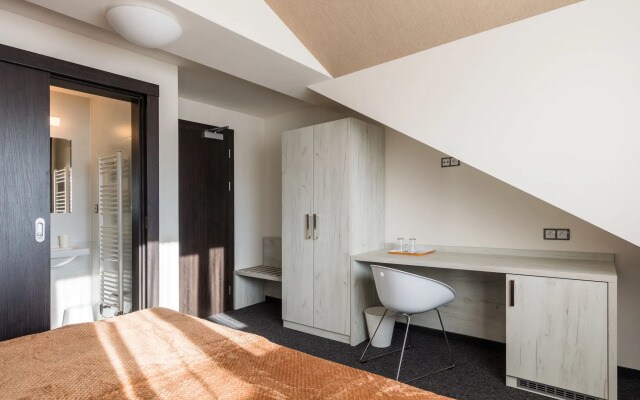 Grand Petit Hotel