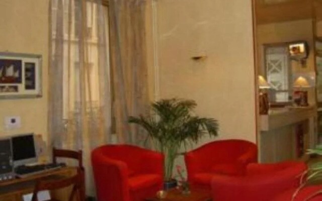 Hôtel Maât Batignolles