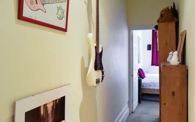 Musical 2 Bedroom Flat by Abbey Road Studios