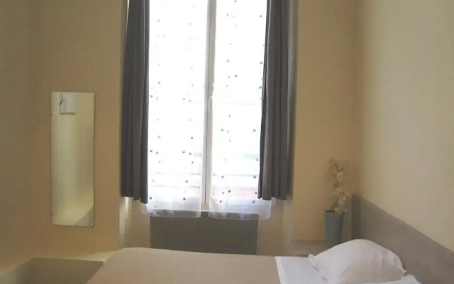 Apartment Aboukir 4