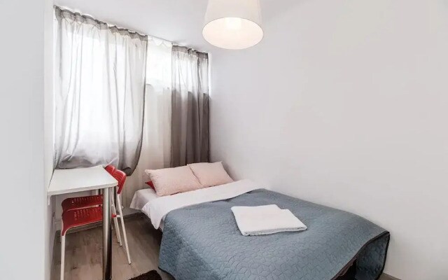 Chlodna 15 Apartment
