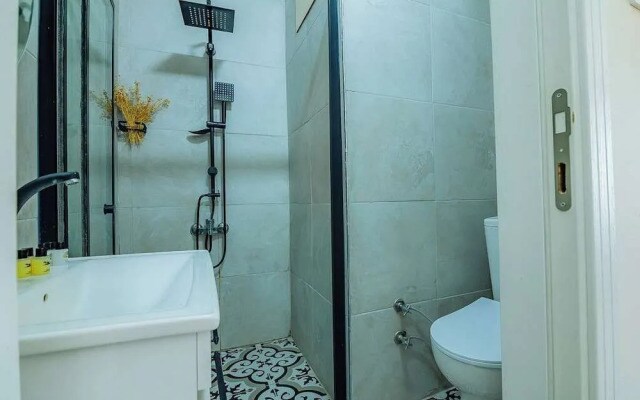 Ali Khan Hotel