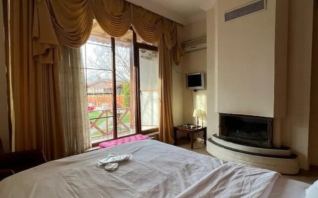 İpek Koza Motel