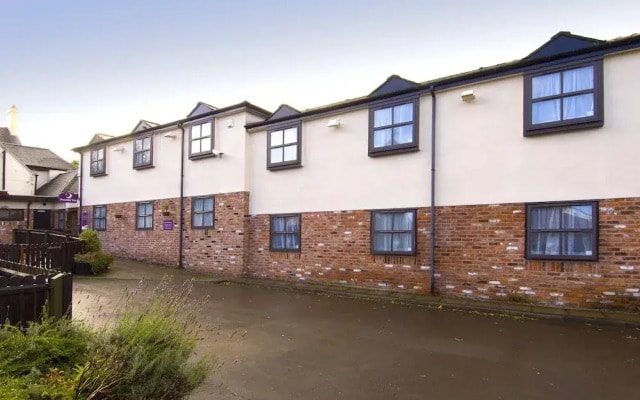 Premier Inn Macclesfield South West