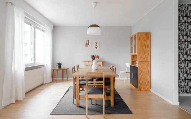 Spacious 3BR Apartment in Kaleva
