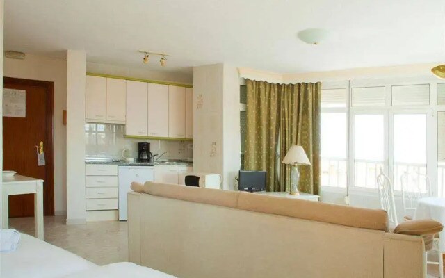 Apartamentos Palm Beach Carihuela