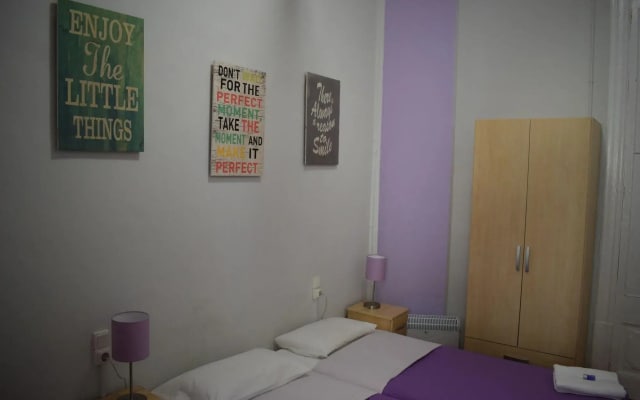 Hostal Albi