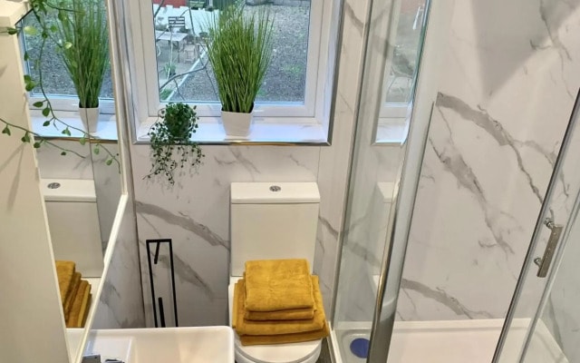 Beautiful Studio apartment in a house with parking