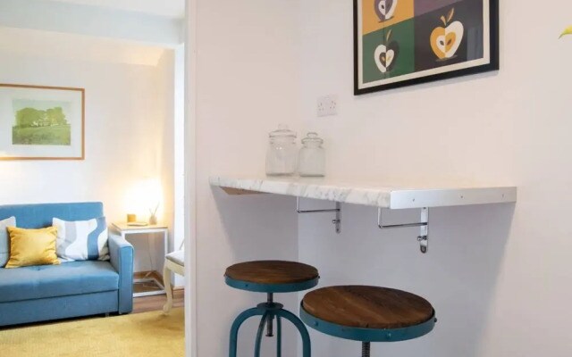 Stylish Studio Flat in West Kensington