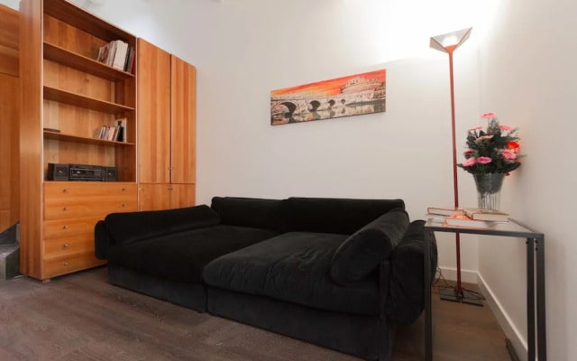 Borgo Pio Vatican Apartment