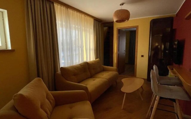 "Indian Summer" Apartment