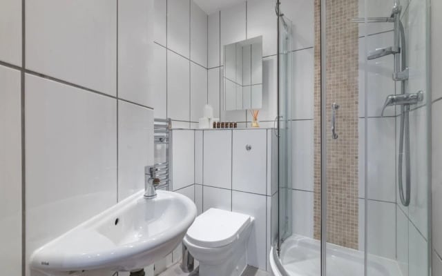 Home For All - Fitzrovia - by Frankie Says
