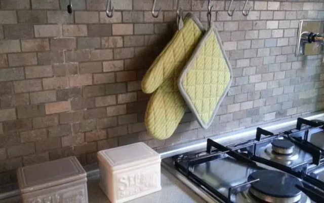 Stefis House