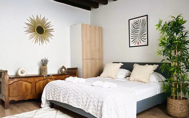 5498 - Le Marais - Best deal