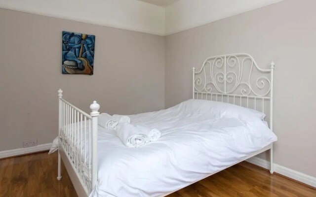 Family Friendly and Spacious House in Fallowfield