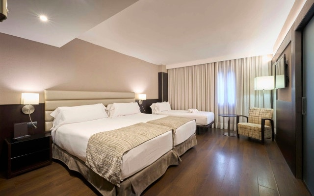Catalonia Rigoletto Hotel