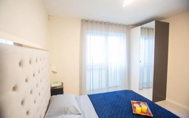 Luxurious Blue&Yellow Apartment in Kaunas Center