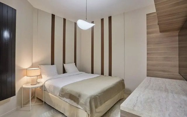 Apartment Center of Paris