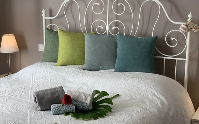 Roma Amor 396 Guest House