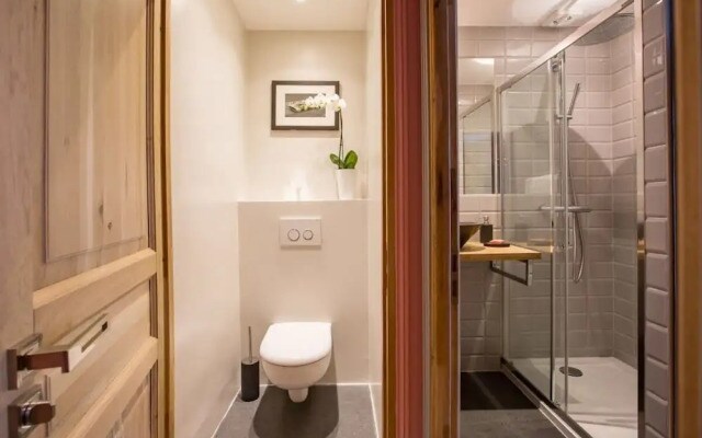 Spacious And Charming 6p Flat À Madeleine