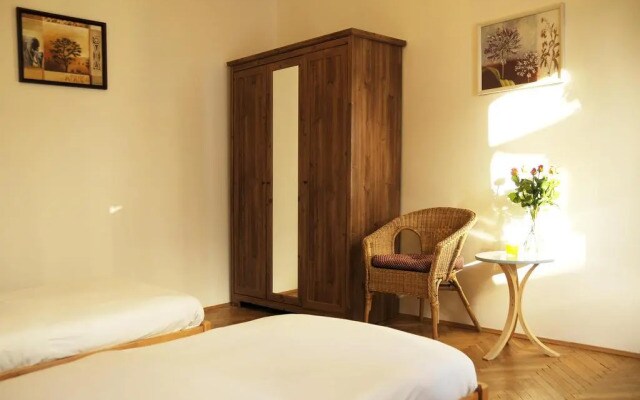 Apartment Romana