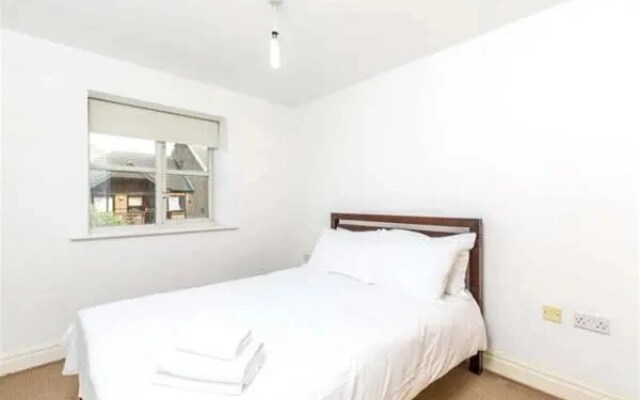 Millharbour Apartments