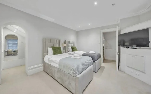The Knightsbridge Residences
