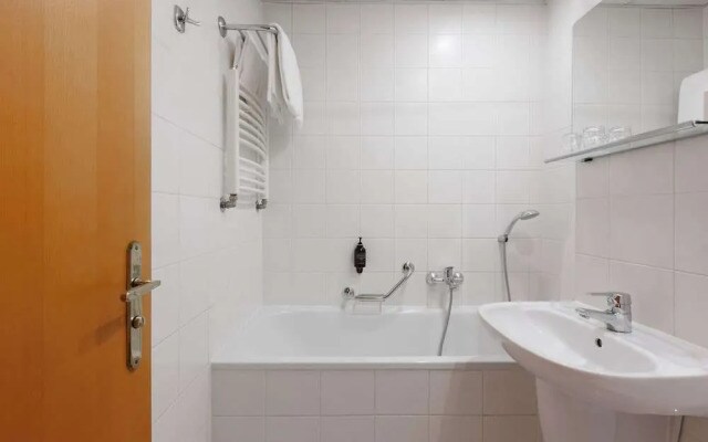 OREA Hotel Voronez II