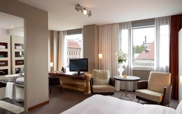 Hotel Luc, Autograph Collection