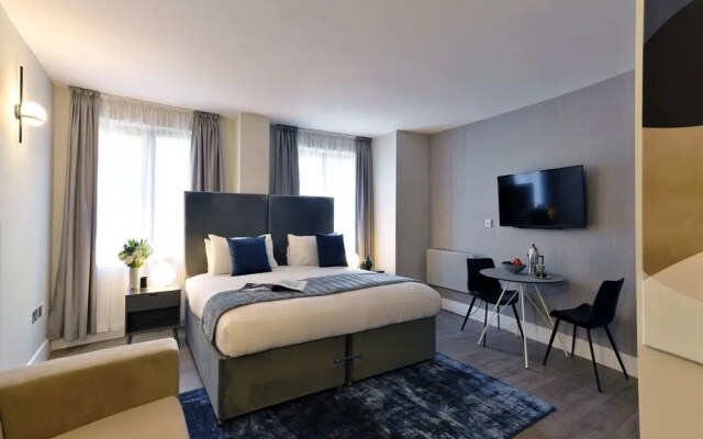 Fitzrovia apartments by DMONTRIO