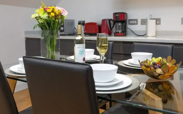 Boutique Tower Bridge Apartment
