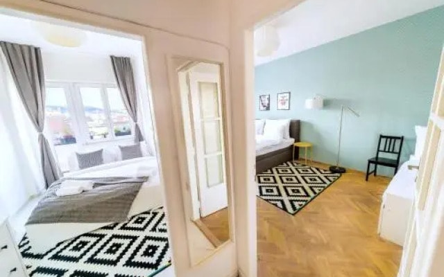 Dirty Dancing Apartment