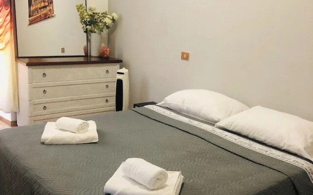 Parisa Suite