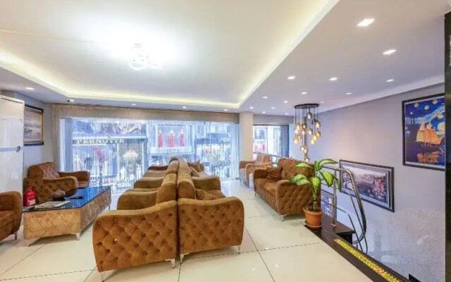 Saray Hotel