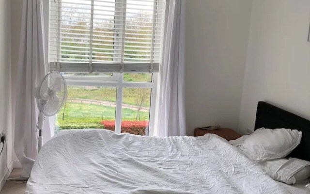 Impeccable 2-bed Apartment in Orpington