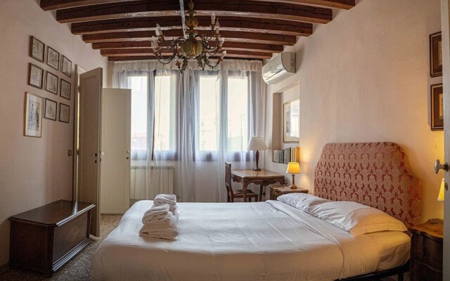 Casa Allegra by Ca-sa Check