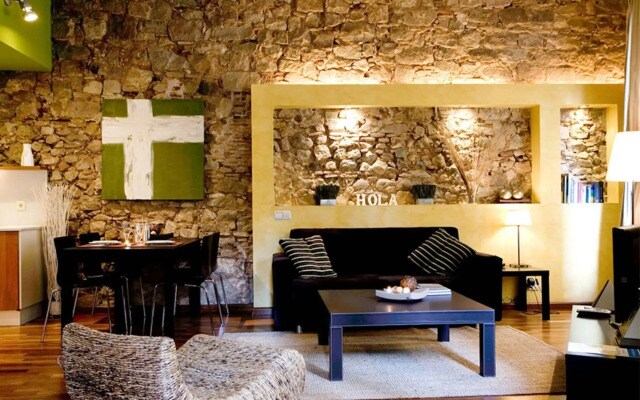 Picasso Apartment