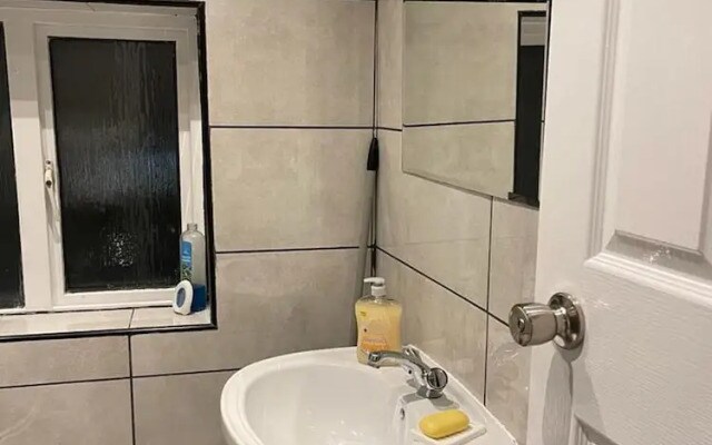 1-bed Apartment in London Archway n19 3nu